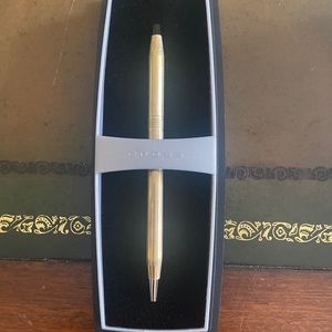 Cross gold pen new